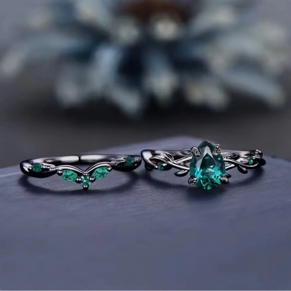 Teal Crystal Leaf Statement Ring Set - Picture 2 of 3